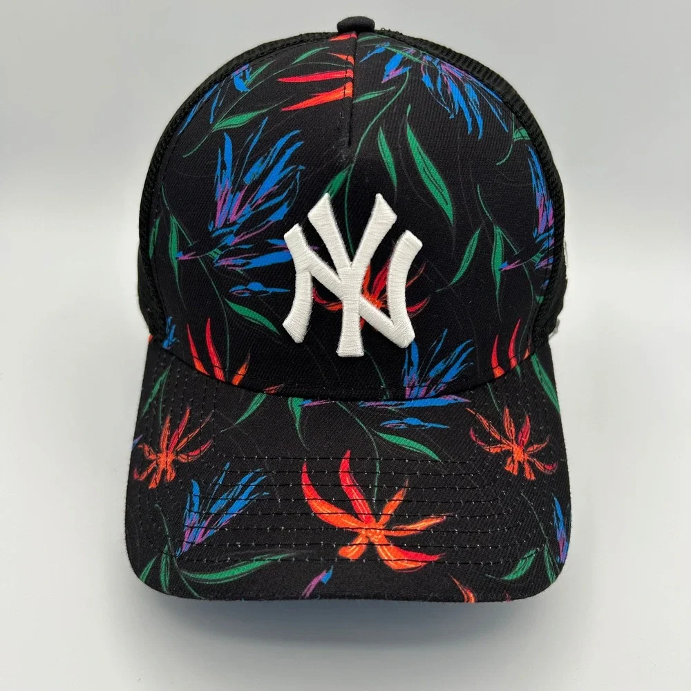 New York Yankees New Era Hat 9FORTY Mens OSFM Black Floral Tropical Streetwear